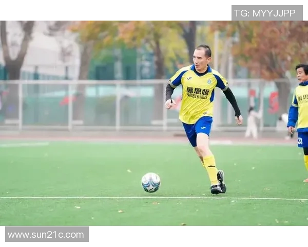 糖果超甜与足球明星的奇妙碰撞甜蜜与激情的完美交融